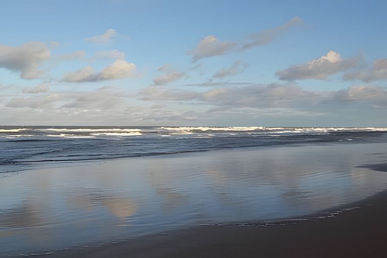 Casa Licuri Praia de Algodões, na beira do mar.