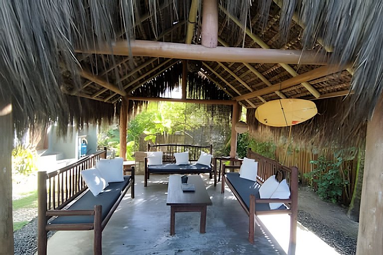 Casa Licuri Praia de Algodões, na beira do mar.