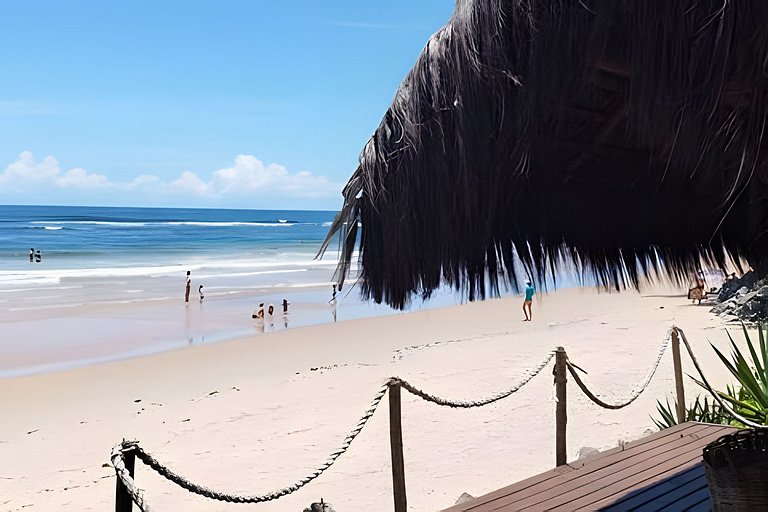 Licuri Praia de Algodões à poucos passos do mar.